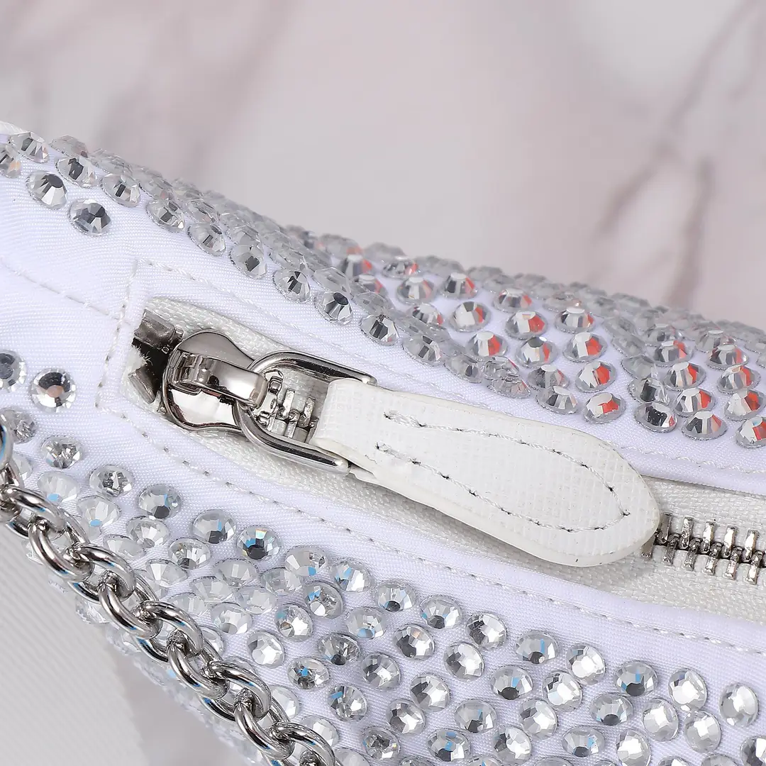 1BH204闪钻/012/22CM*16CM*6CM gallery