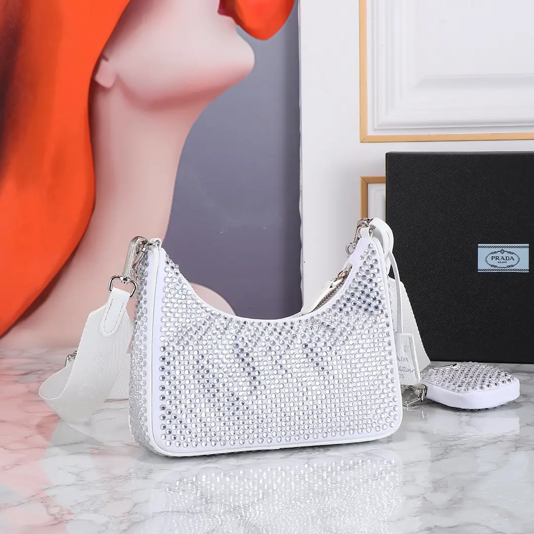 1BH204闪钻/012/22CM*16CM*6CM gallery