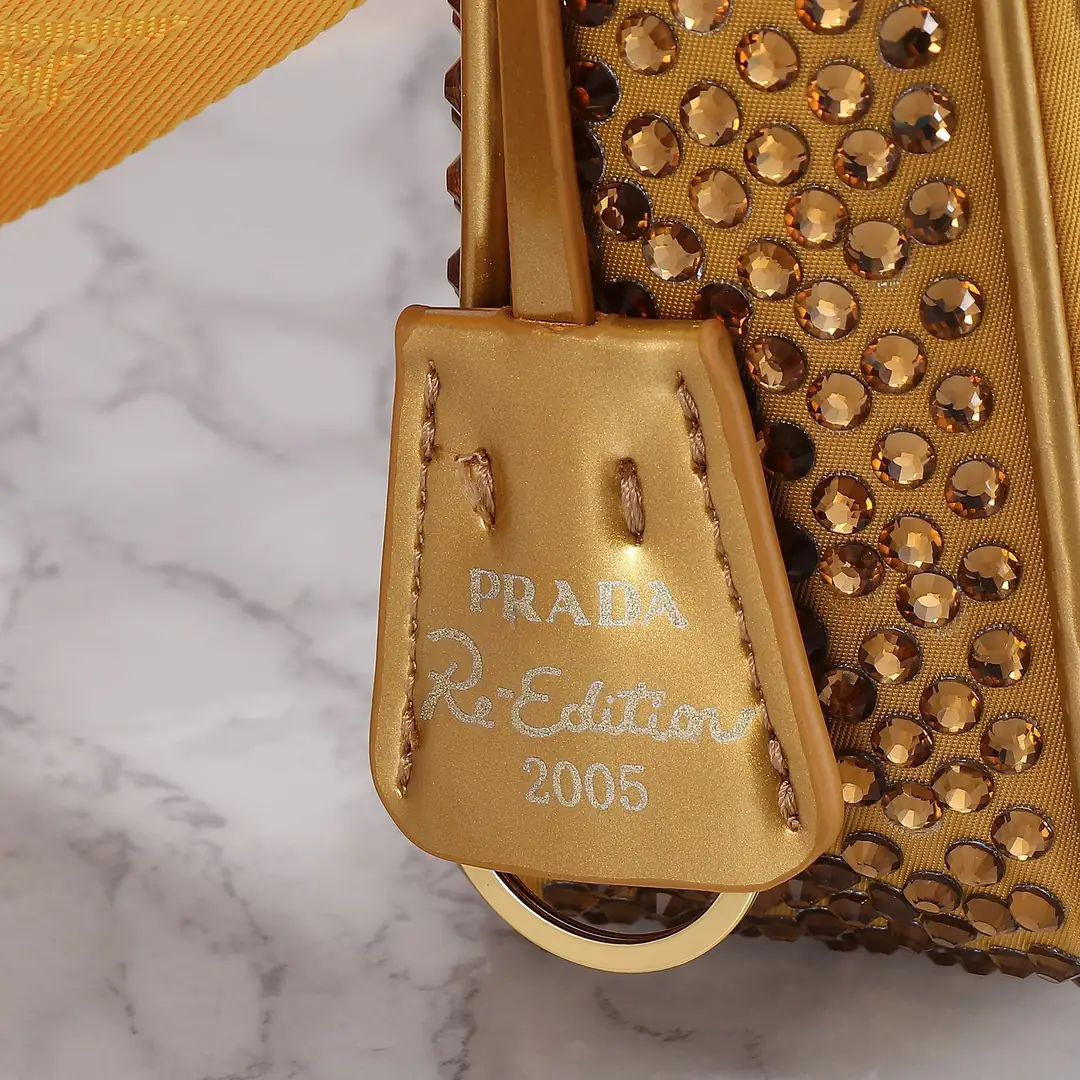 1BH204闪钻/012/22CM*16CM*6CM gallery