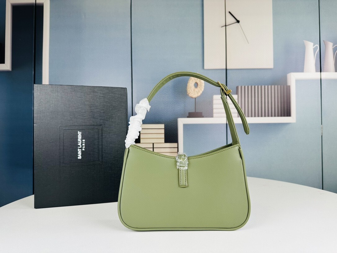 2107/071/24x15x6cm gallery