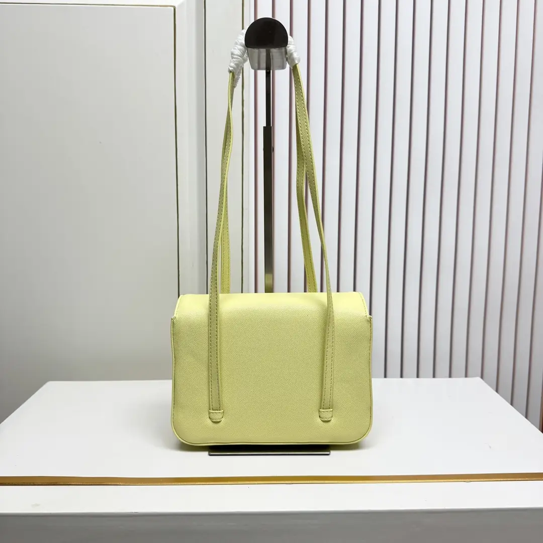 6330/081/22CM*13CM*7CM gallery