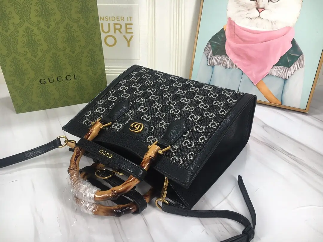 660195/062/27x24x11cm gallery