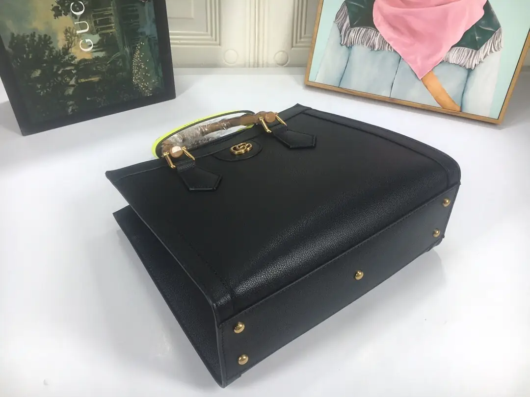 660195/062/27x24x11cm gallery