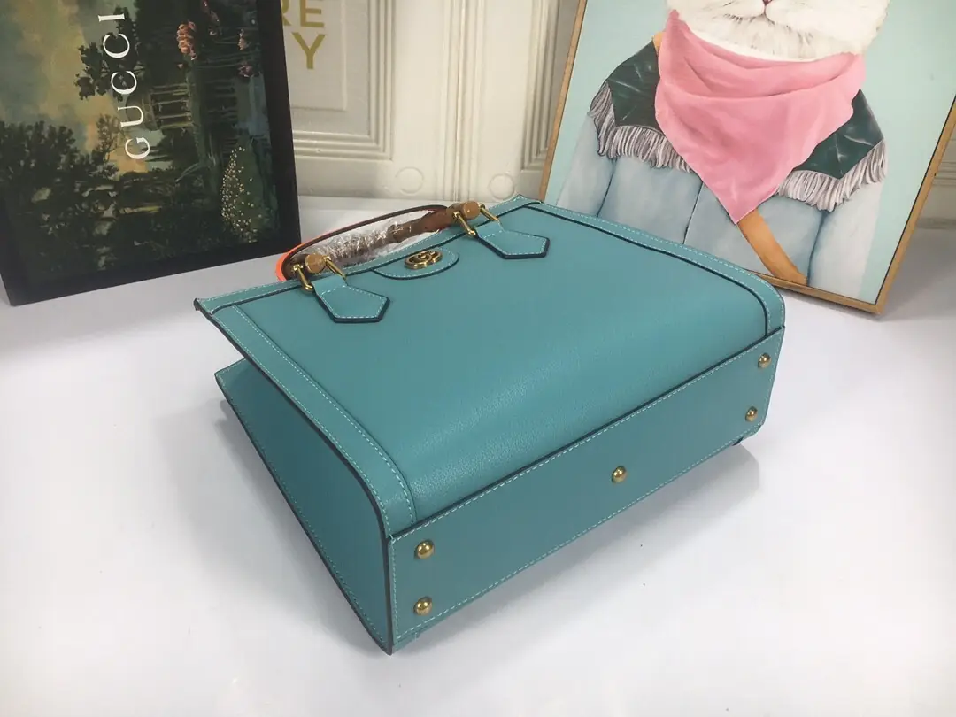 660195/062/27x24x11cm gallery