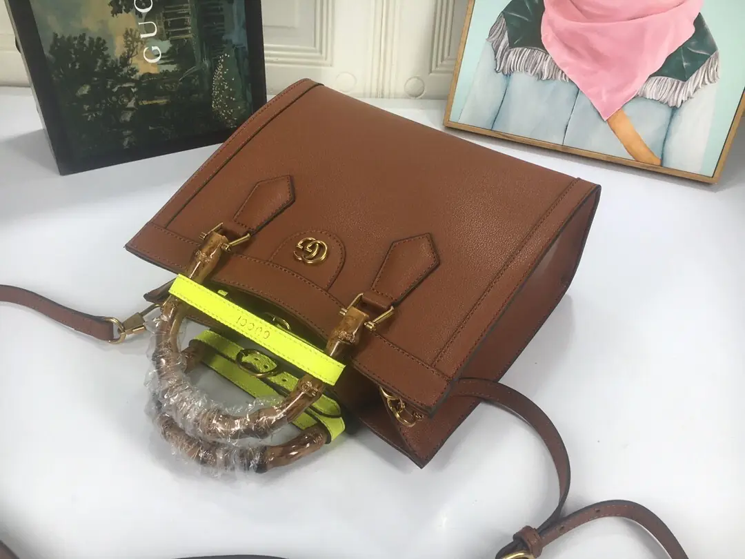 660195/062/27x24x11cm gallery