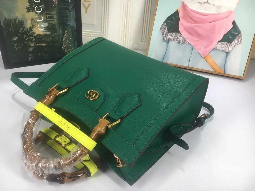 660195/062/27x24x11cm gallery