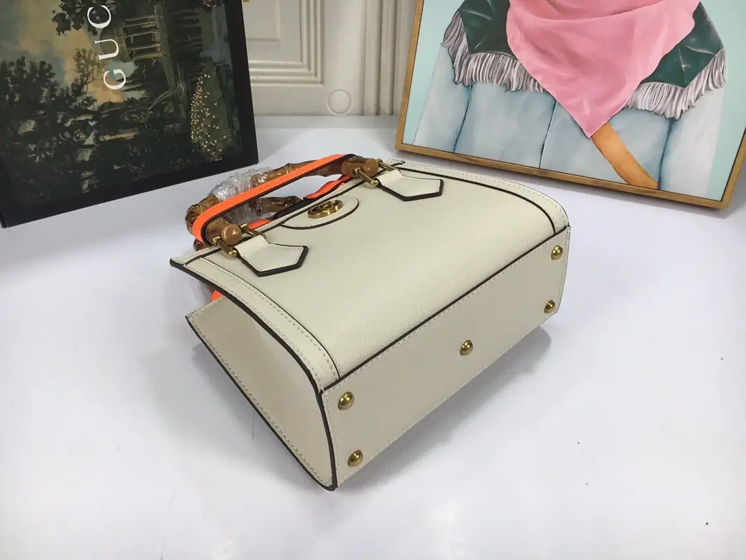 702732/052/20x16x10cm gallery