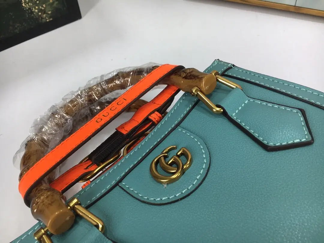 702732/052/20x16x10cm gallery