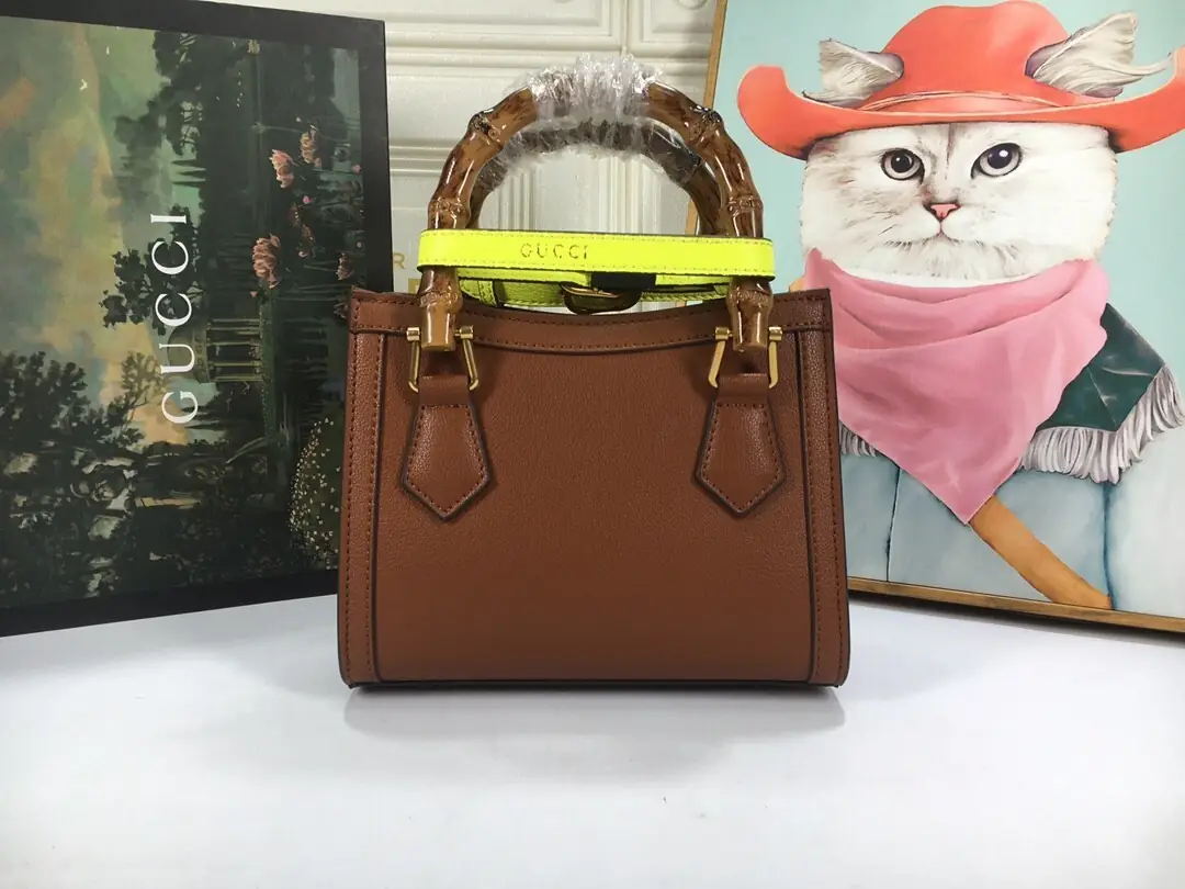 702732/052/20x16x10cm gallery