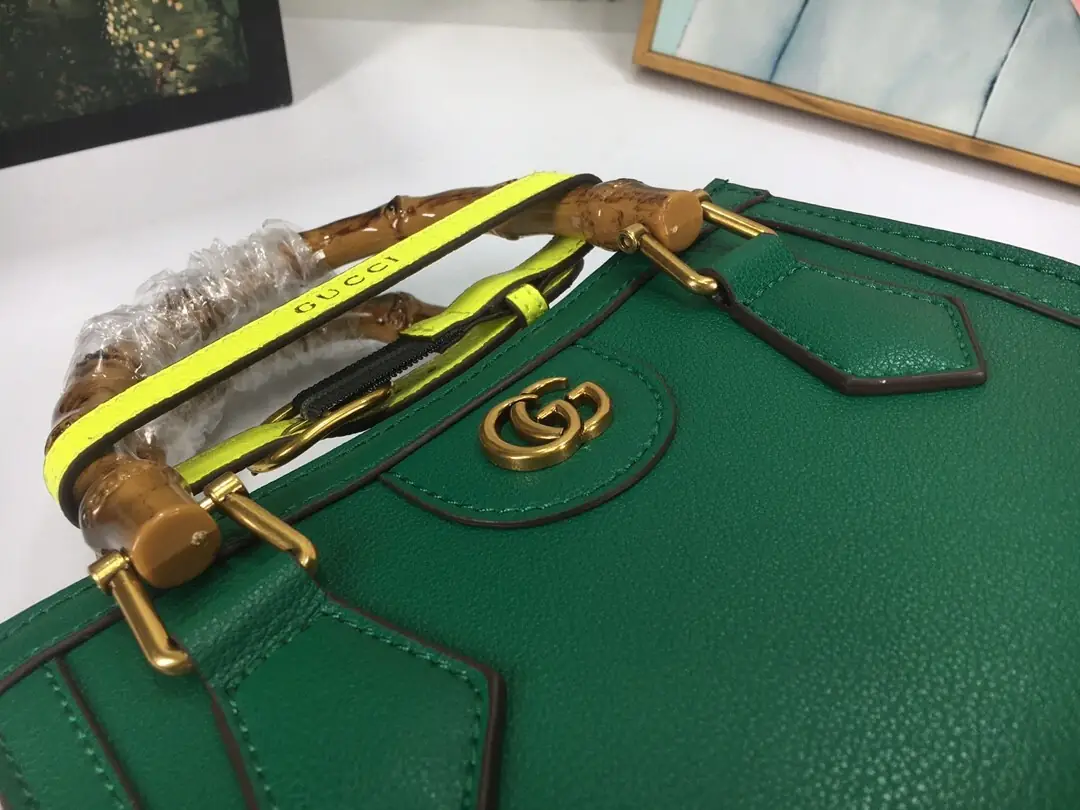 702732/052/20x16x10cm gallery