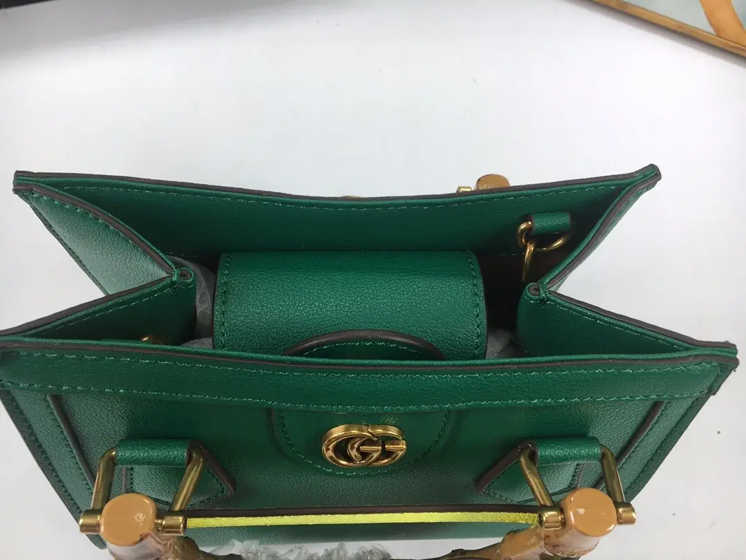 702732/052/20x16x10cm gallery