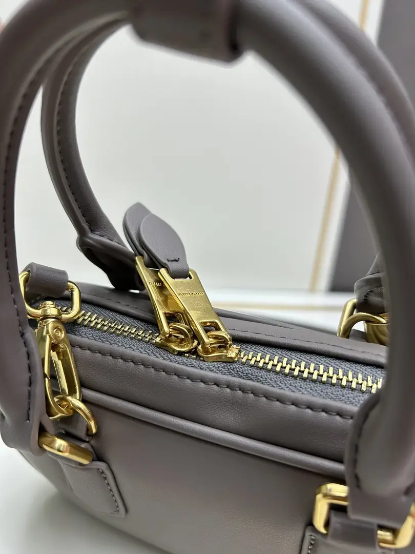 7036/002/19.5X10.5X4.5CM gallery