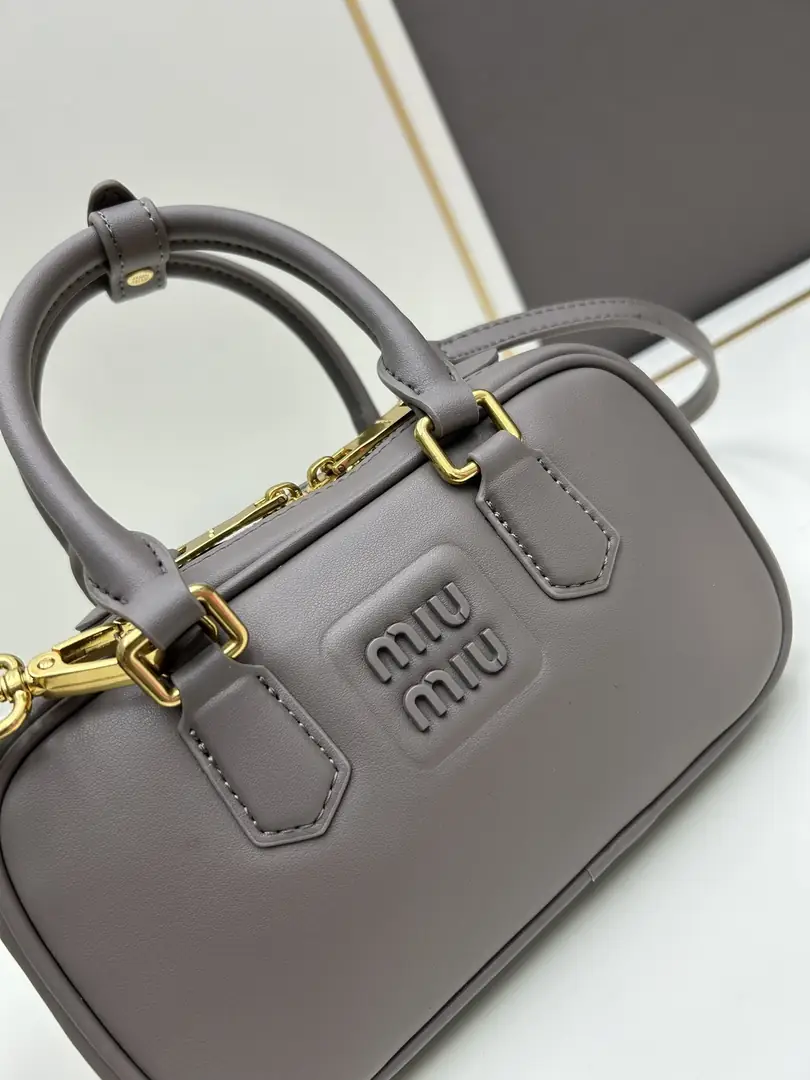 7036/002/19.5X10.5X4.5CM gallery