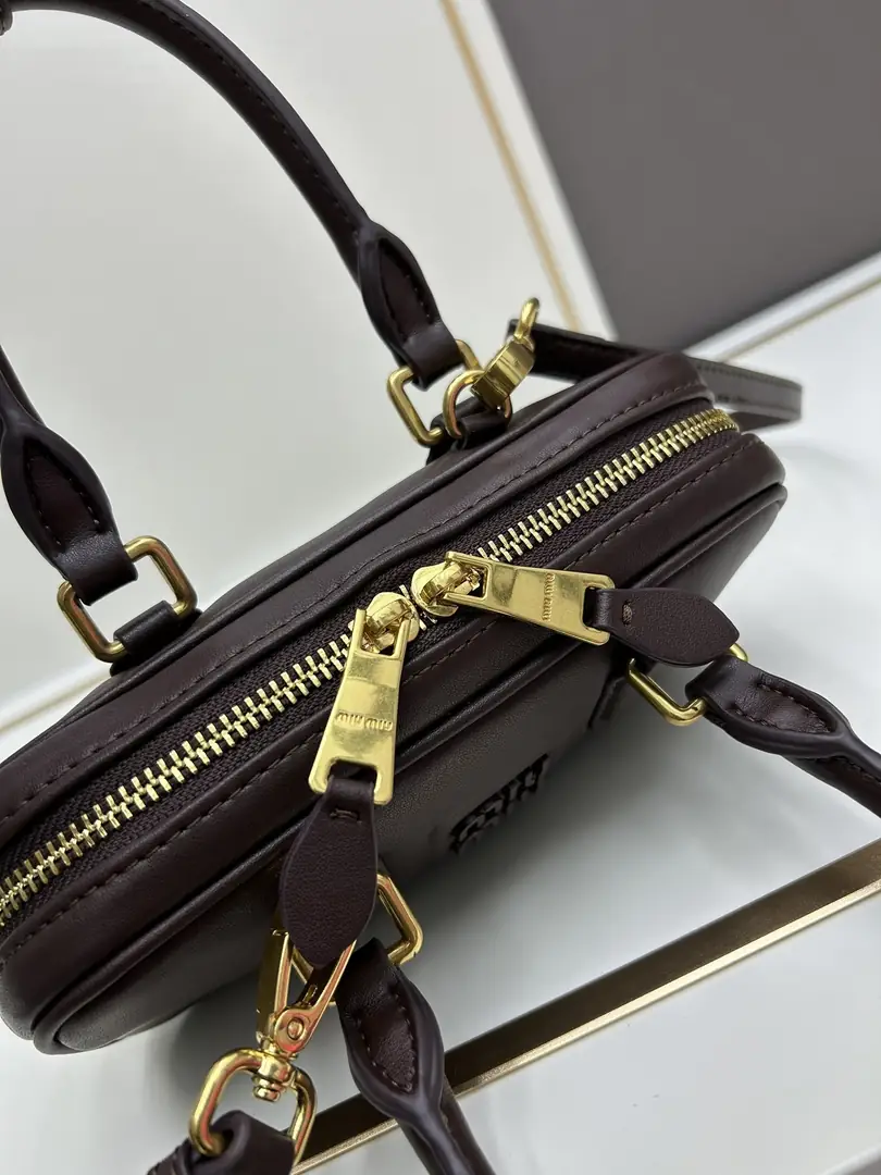 7036/002/19.5X10.5X4.5CM gallery