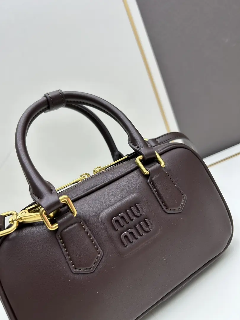 7036/002/19.5X10.5X4.5CM gallery