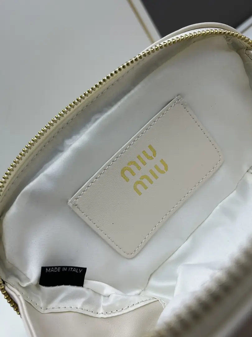 7036/002/19.5X10.5X4.5CM gallery