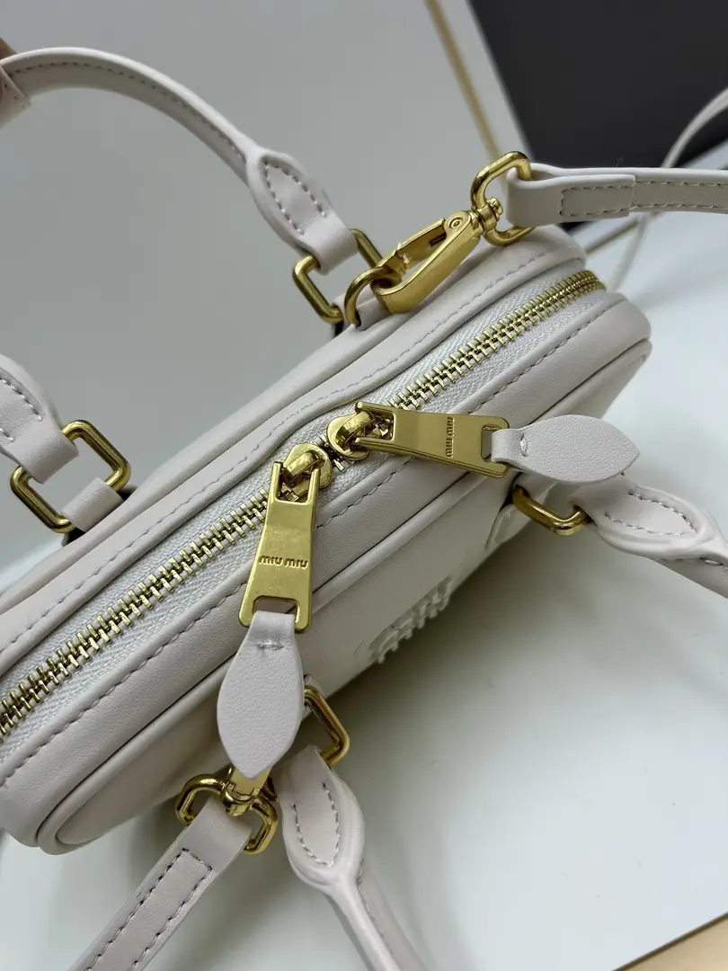 7036/002/19.5X10.5X4.5CM gallery