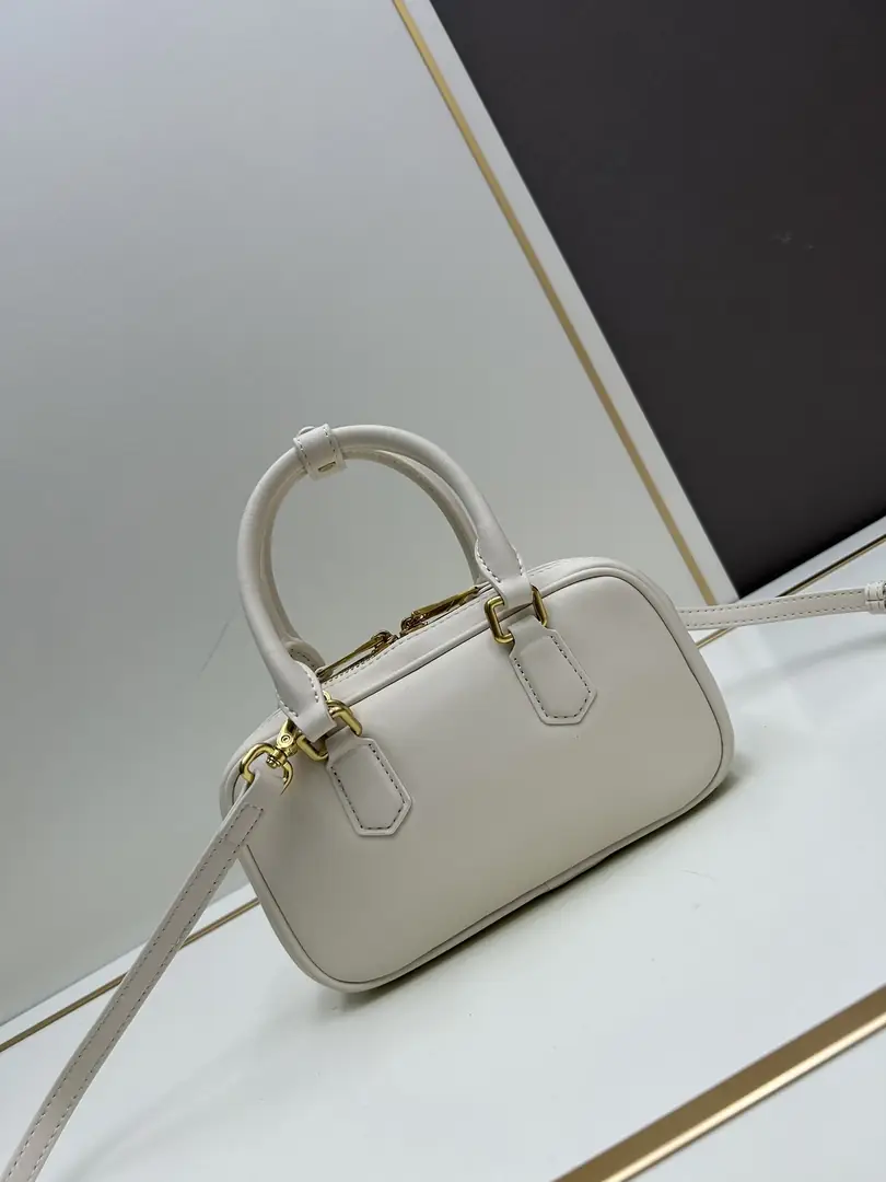 7036/002/19.5X10.5X4.5CM gallery