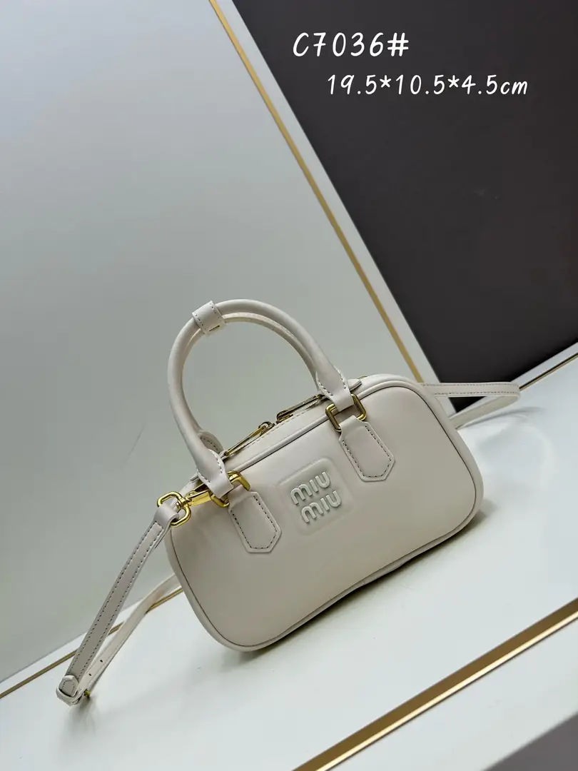 7036/002/19.5X10.5X4.5CM gallery