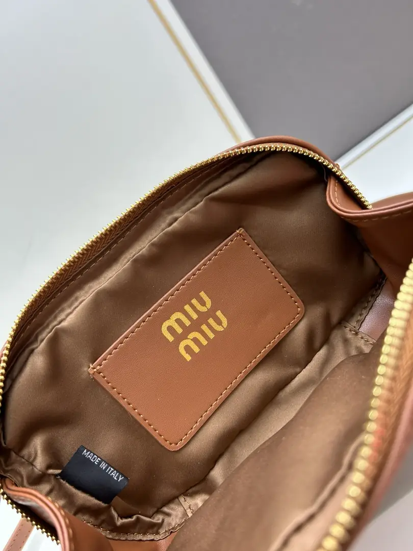 7036/002/19.5X10.5X4.5CM gallery