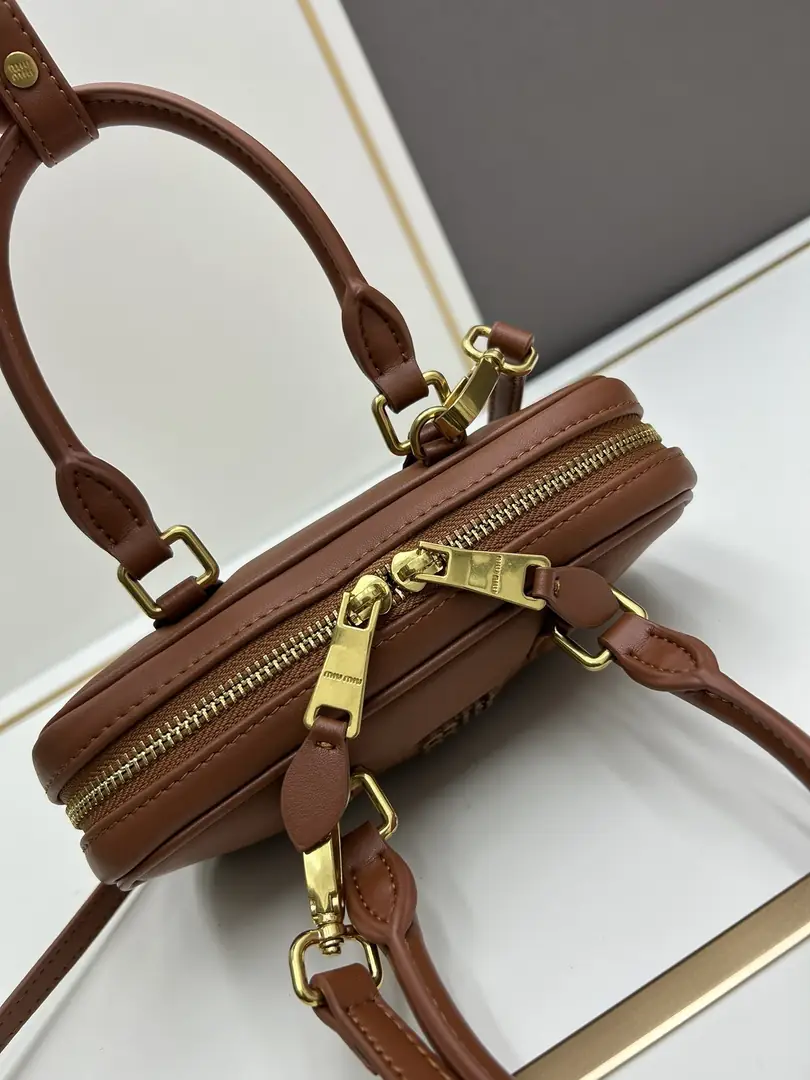 7036/002/19.5X10.5X4.5CM gallery