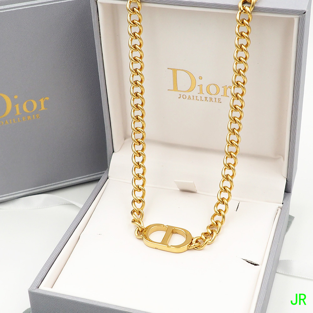 A15868 CD字母细版短链锁骨链专柜同步XP466 gallery