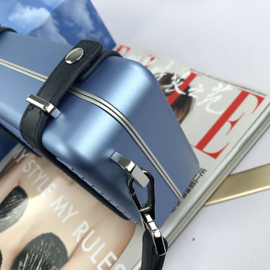 A927/072/13.5CM*20CM*6.5CM gallery