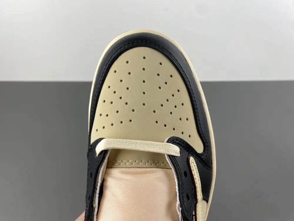 AJ1D咖色倒勾9.0 36～47带半码 gallery