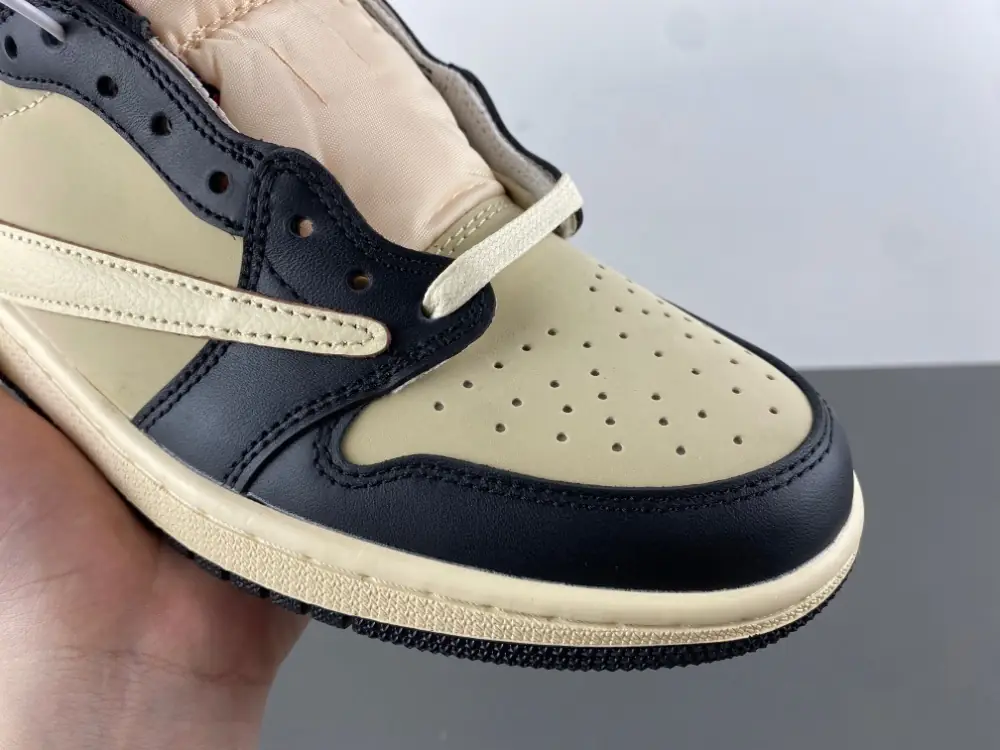 AJ1D咖色倒勾9.0 36～47带半码 gallery