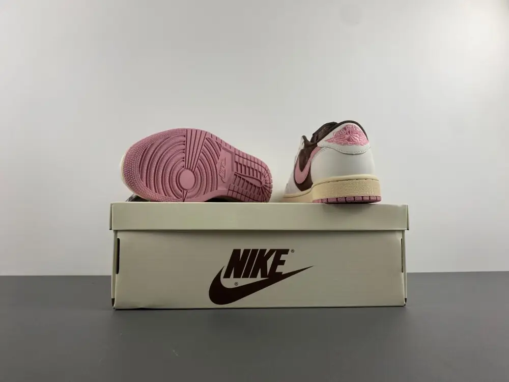 AJ1D咖色倒勾9.0 36～47带半码 gallery