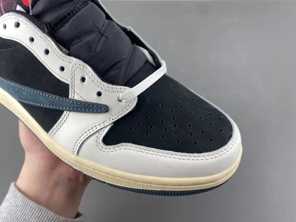 AJ1D咖色倒勾9.0 36～47带半码 gallery