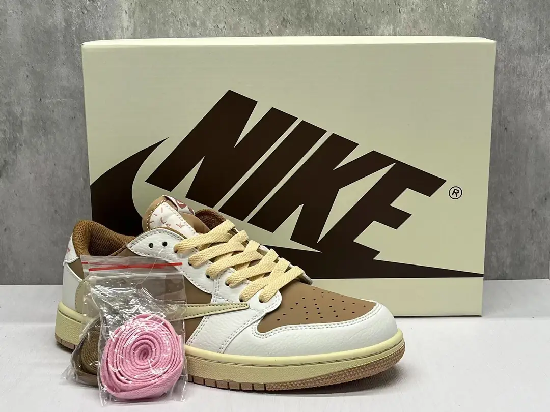 AJ1D咖色倒勾9.0 36～47带半码 gallery