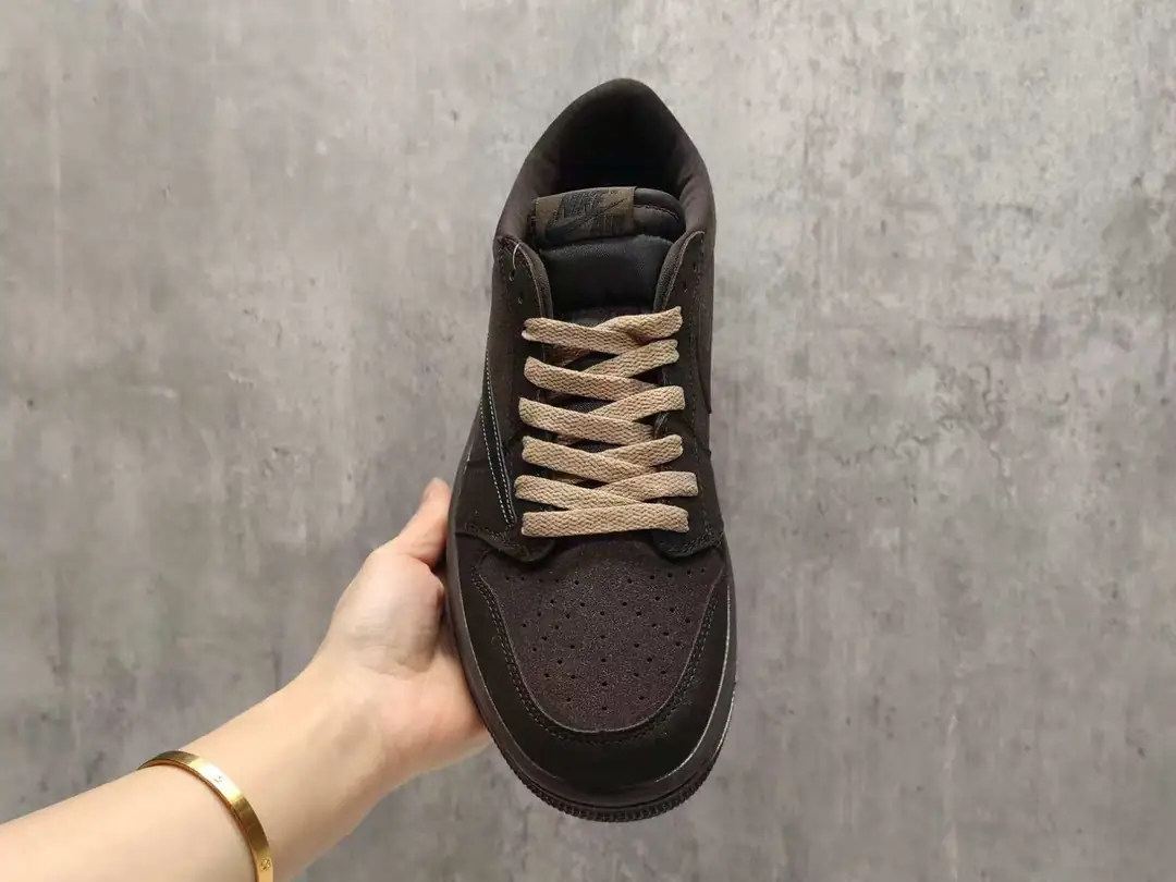 AJ1D咖色倒勾9.0 36～47带半码 gallery