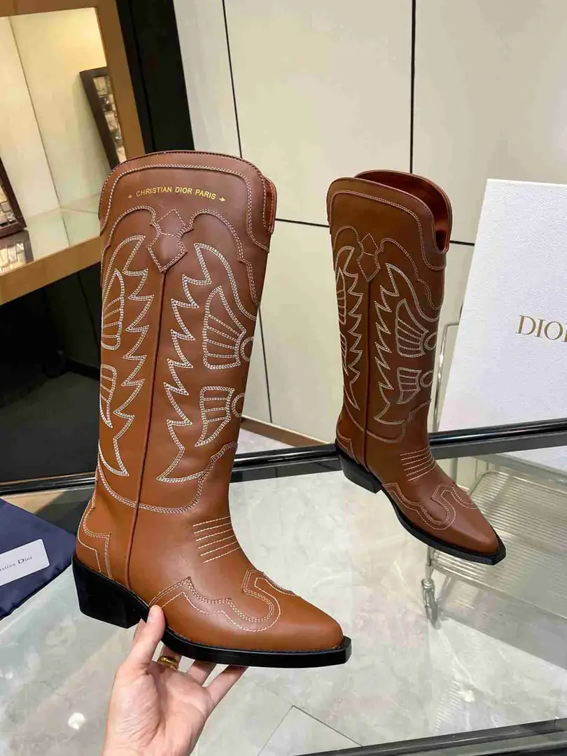 Ac5561460☘️☘️D家经典绣花长筒靴 35-40💖💖 gallery