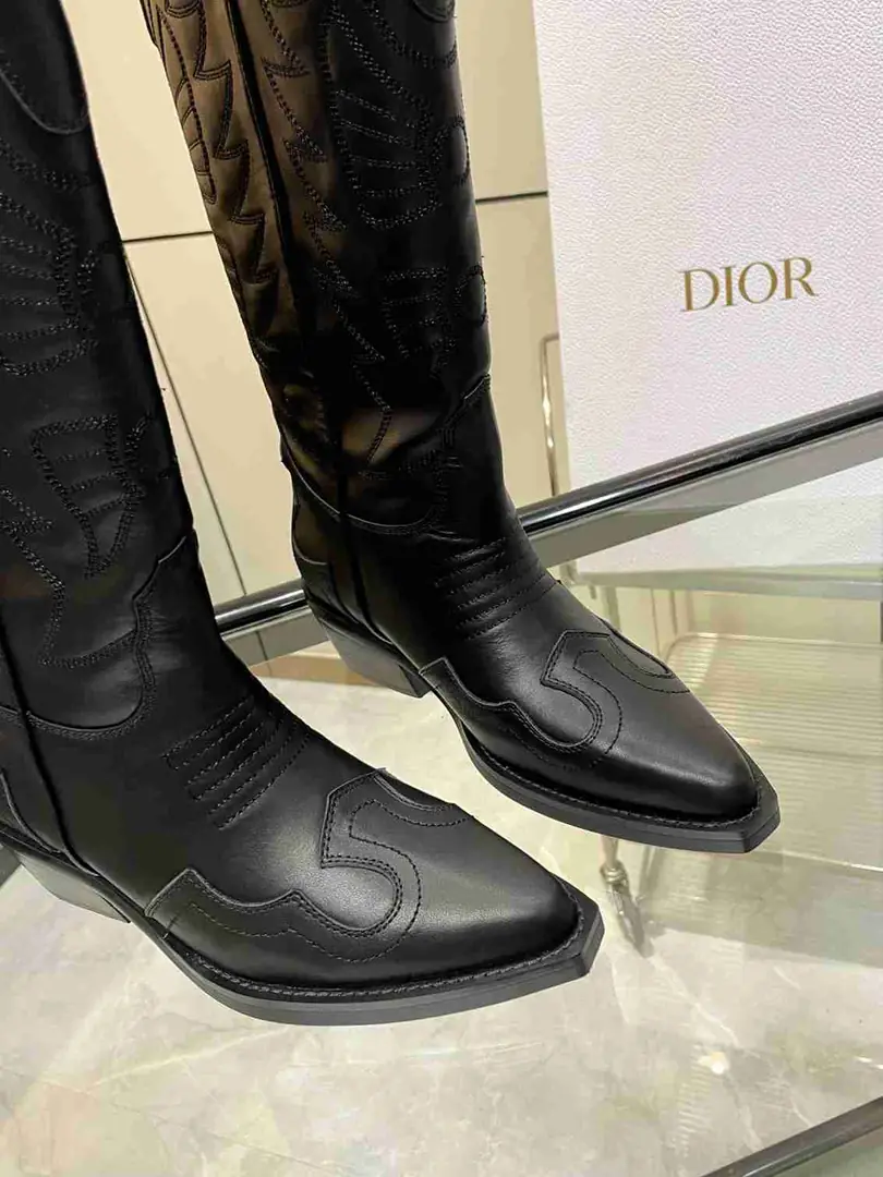 Ac5561460☘️☘️D家经典绣花长筒靴 35-40💖💖 gallery