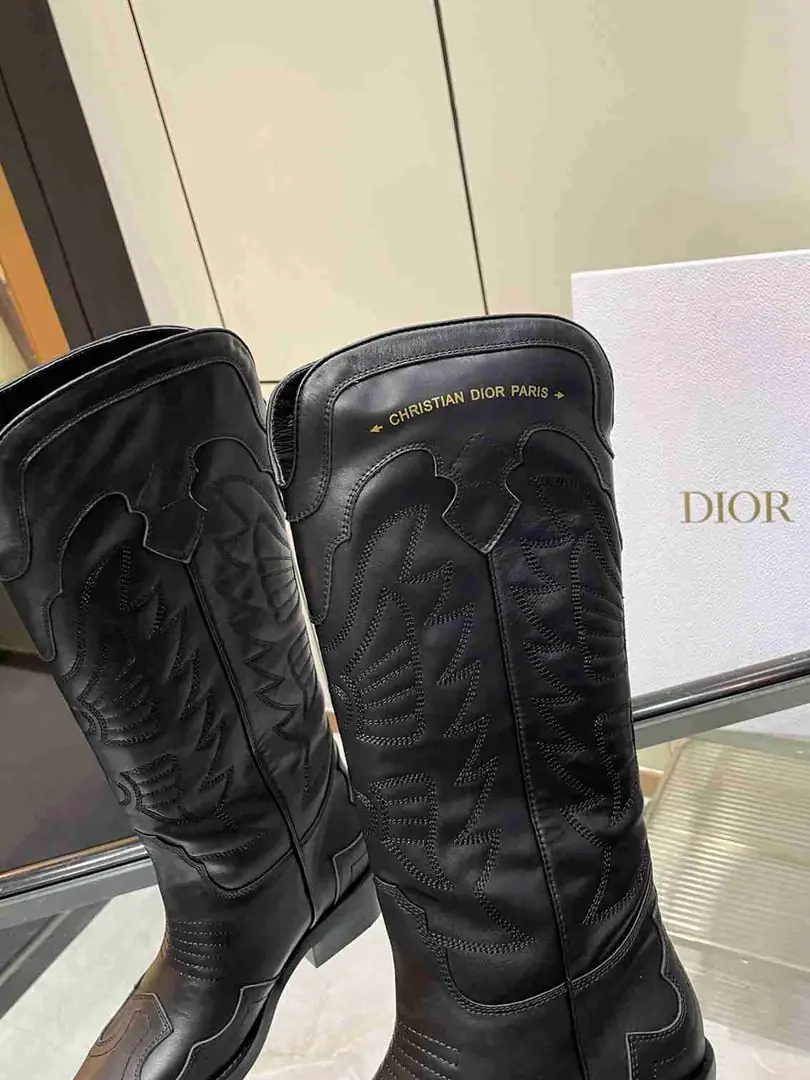 Ac5561460☘️☘️D家经典绣花长筒靴 35-40💖💖 gallery