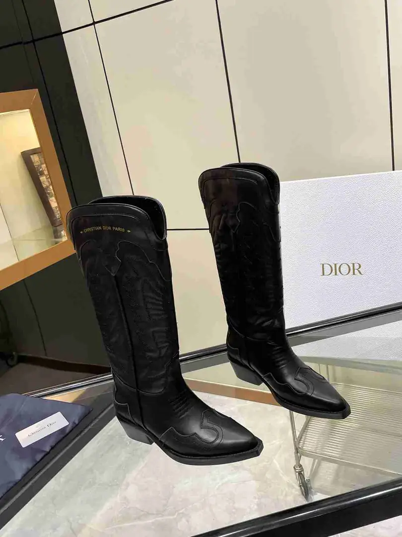 Ac5561460☘️☘️D家经典绣花长筒靴 35-40💖💖 gallery