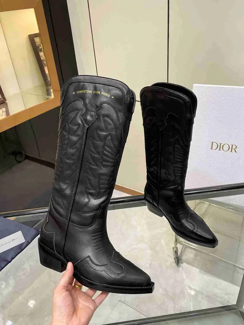 Ac5561460☘️☘️D家经典绣花长筒靴 35-40💖💖 gallery