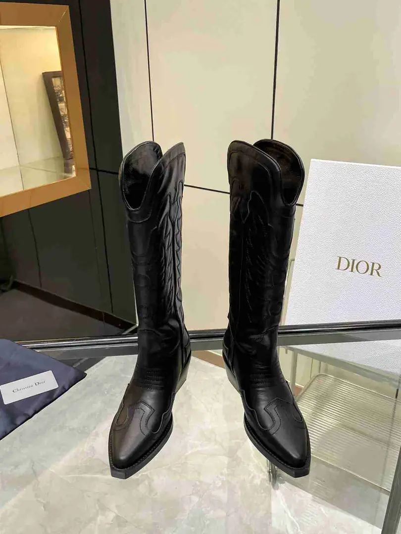 Ac5561460☘️☘️D家经典绣花长筒靴 35-40💖💖 gallery