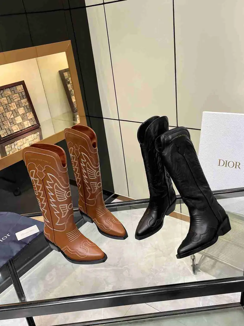 Ac5561460☘️☘️D家经典绣花长筒靴 35-40💖💖 gallery