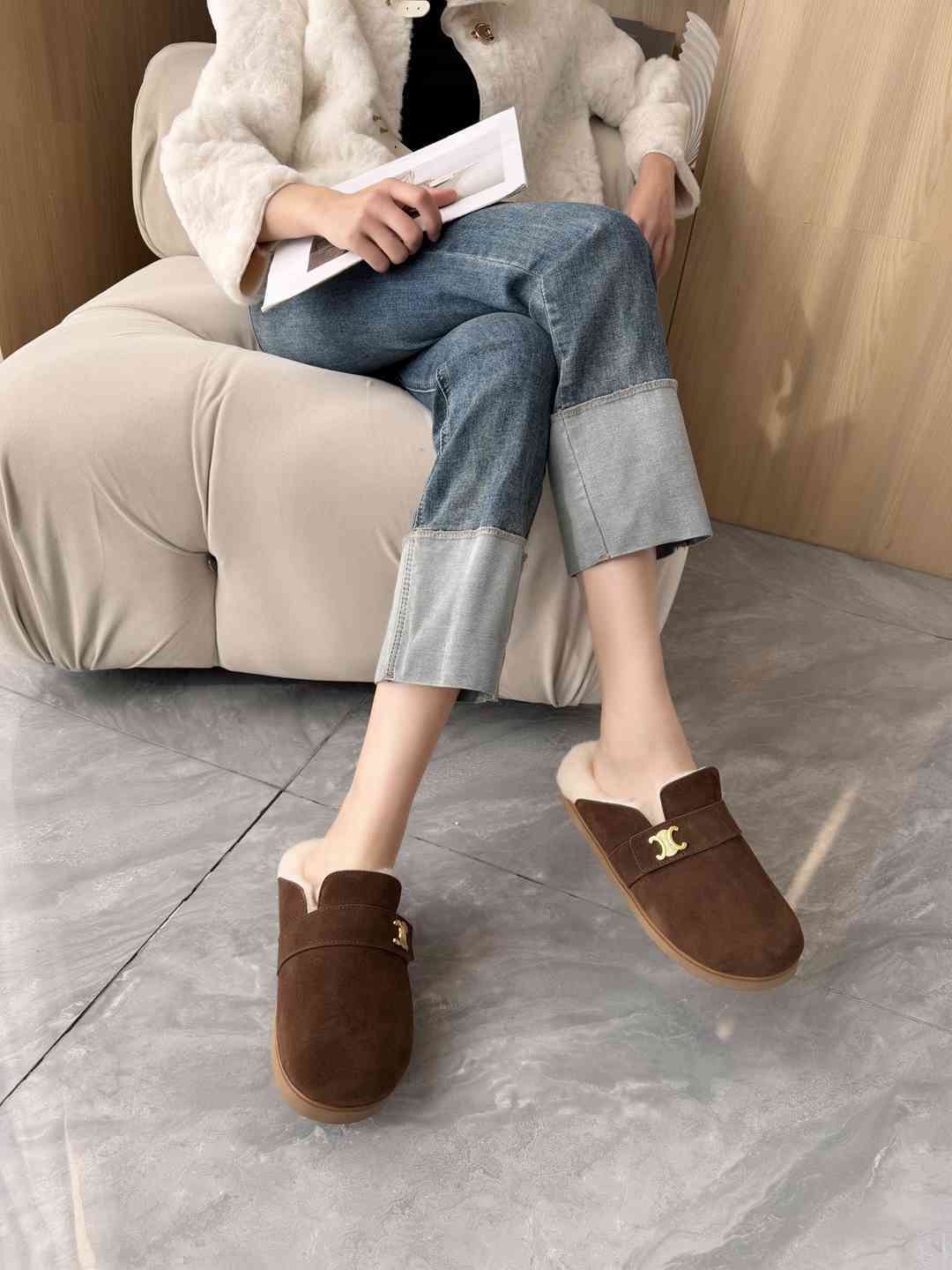 Ac5629    皮里  毛里两款 gallery