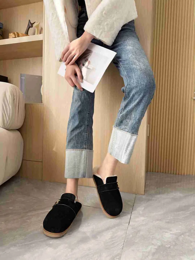 Ac5629    皮里  毛里两款 gallery