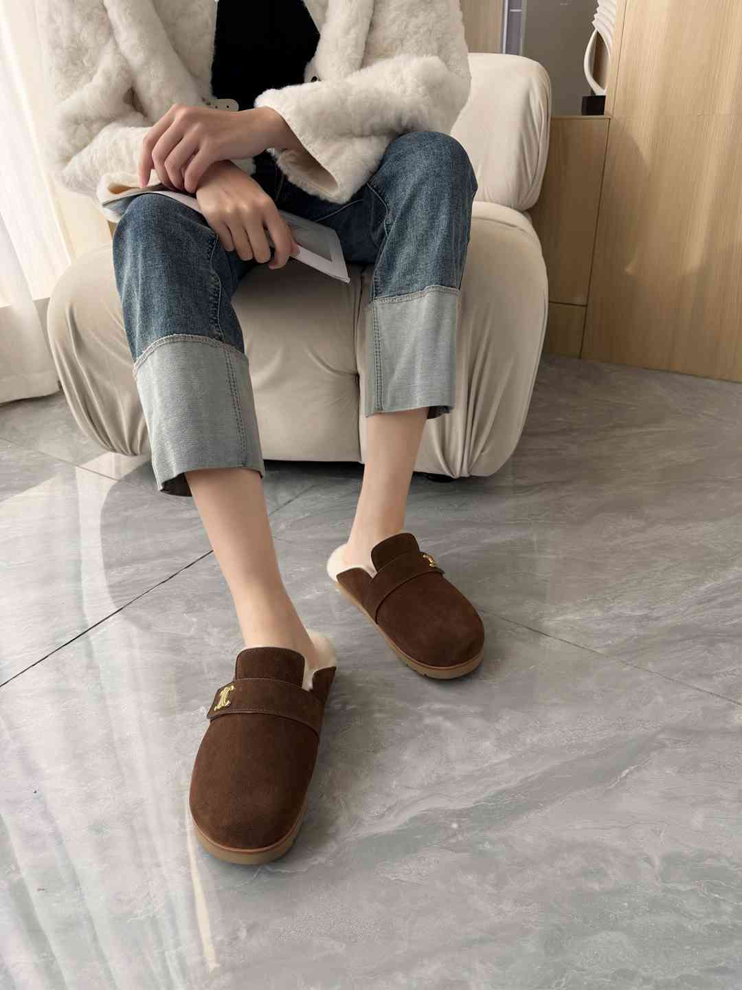 Ac5629    皮里  毛里两款 gallery