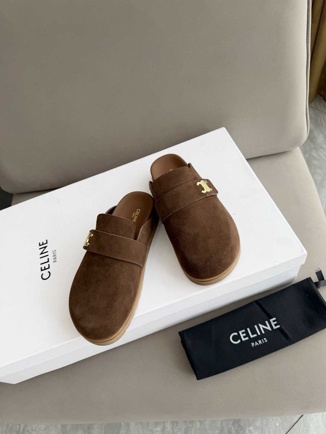 Ac5629    皮里  毛里两款 gallery