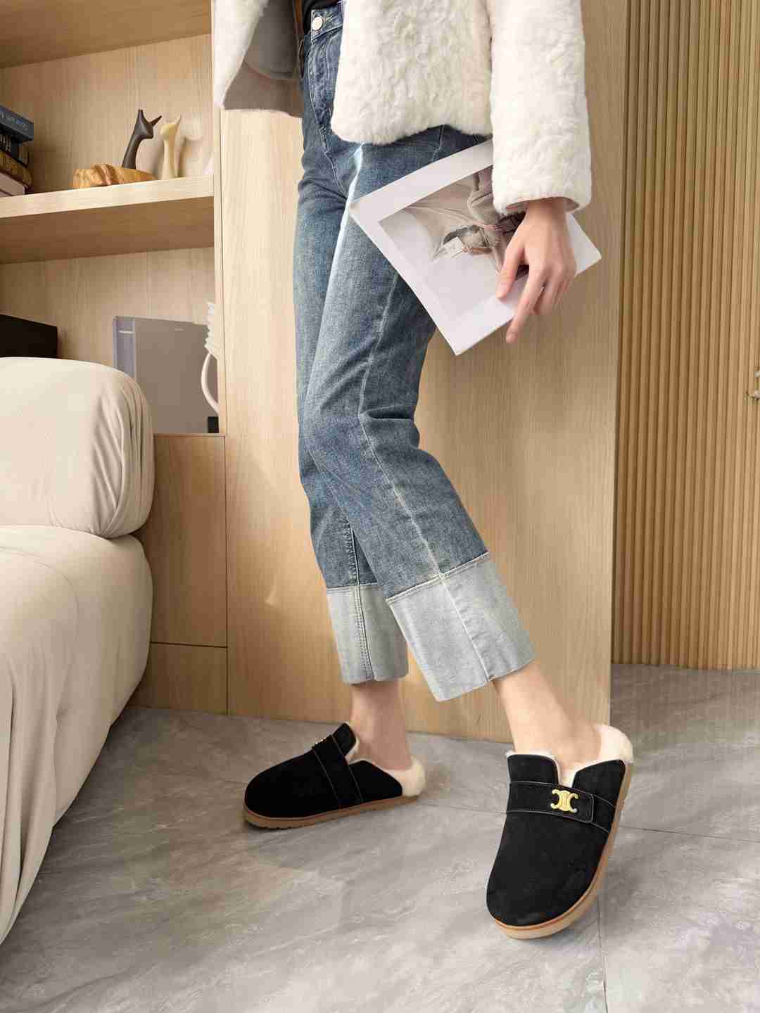 Ac5629    皮里  毛里两款 gallery