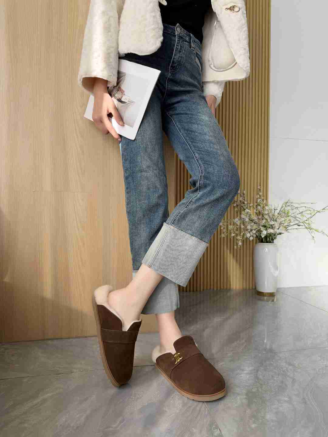 Ac5629    皮里  毛里两款 gallery