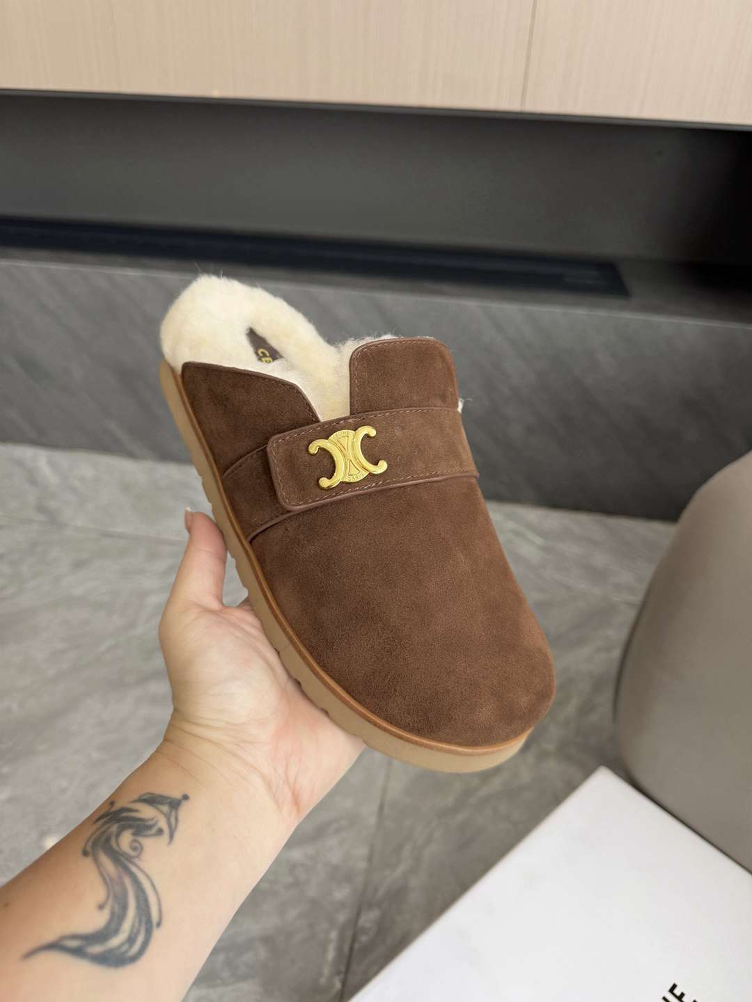 Ac5629    皮里  毛里两款 gallery