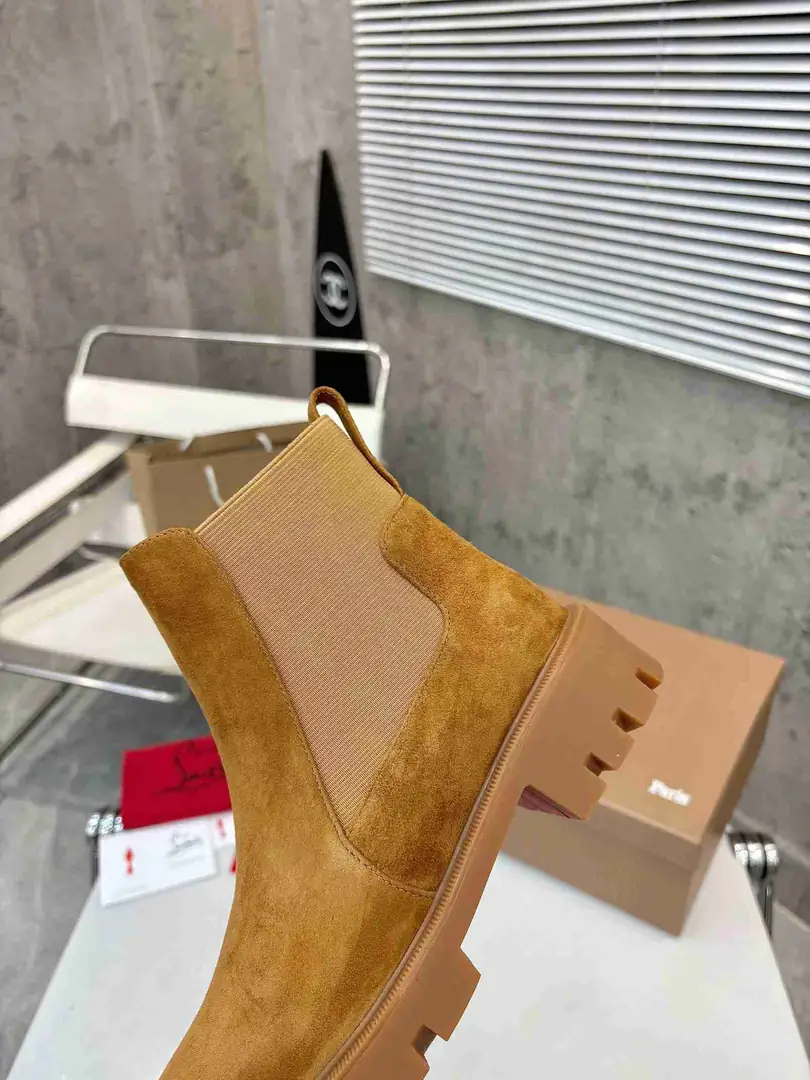 Ac5658320 铆钉款 💥CL 红底鞋 35-41 gallery