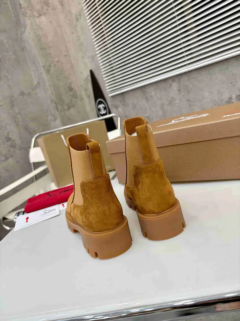 Ac5658320 铆钉款 💥CL 红底鞋 35-41 gallery