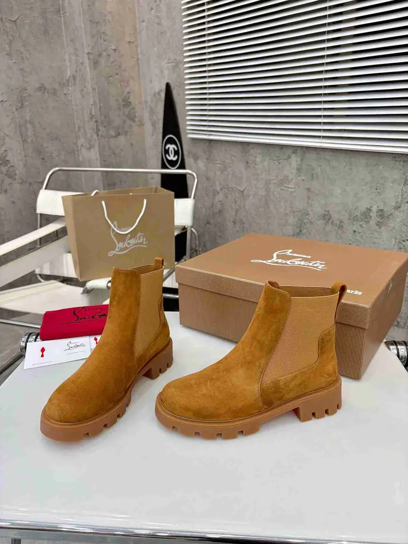 Ac5658320 铆钉款 💥CL 红底鞋 35-41 gallery